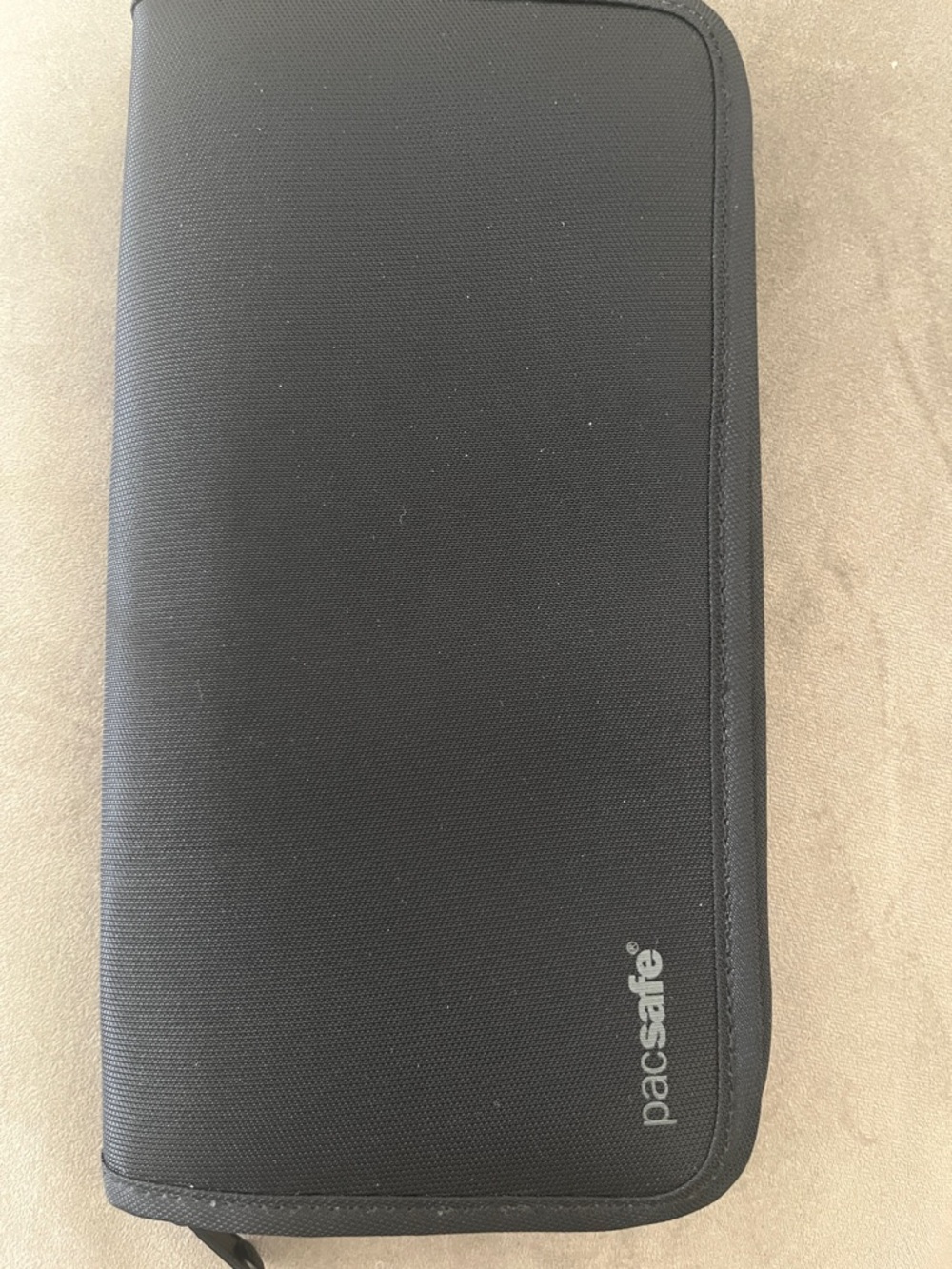 Pacsafe Black Zippered Case